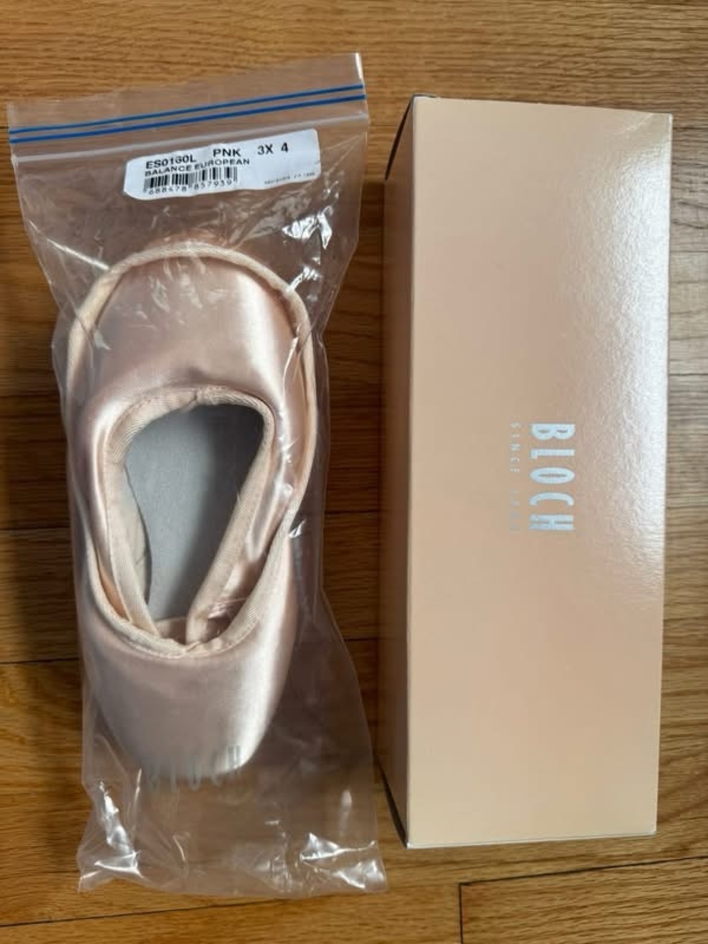 Brand New! Bloch European Balance Pointe Shoes 4 XXX